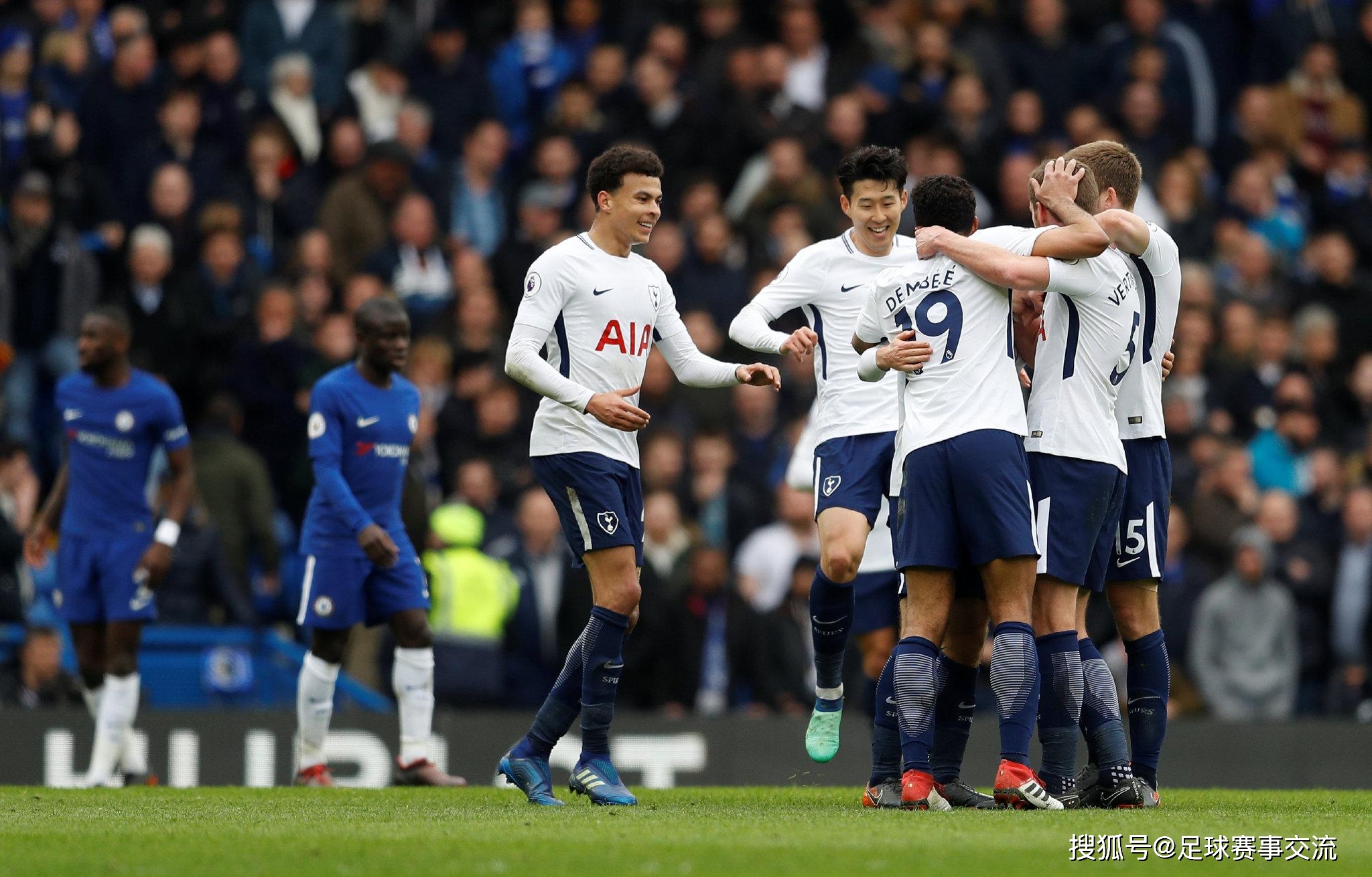 关于马拉加再遭失利，距离保级区域更近的信息