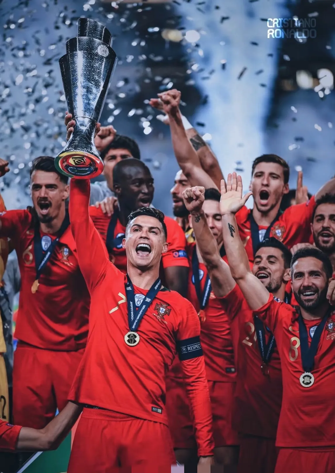 关于战豪门!欧洲足坛最强球队一决胜负的信息 关于战豪门!欧洲足坛最强球队一决胜负的信息