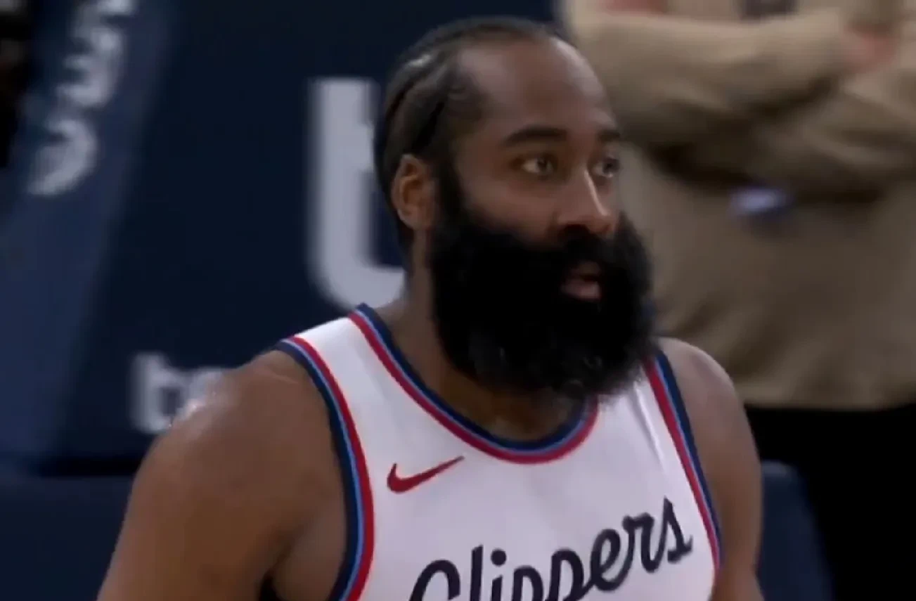 快船再胜马刺,活塞逆转篮网 快船再胜马刺,活塞逆转篮网